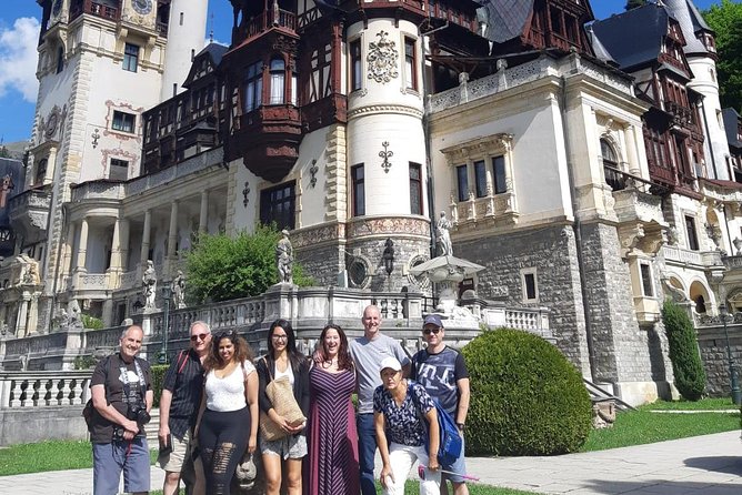 Peles Castle, Dracula's Castle and Medieval Town of Brasov in one day - Brașov medieval center: short walk, useful orientation