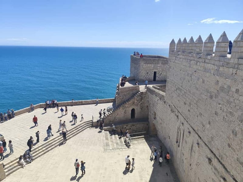 Peñiscola: Castle & Walled City Spanish Guided Tour - How the route stays efficient and ends right where it started