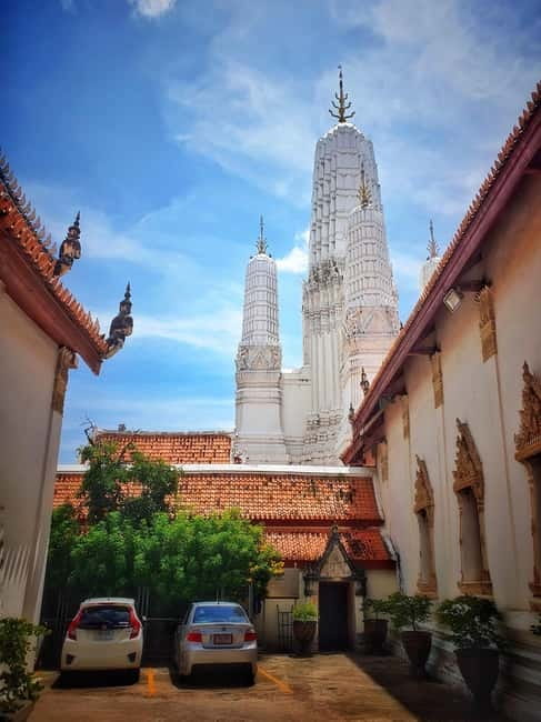 Petchaburi Temples & Royal Palace - small Join Group Tour - Lunch at The Royal Diamond: included, simple, and timed right