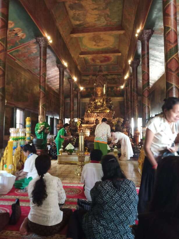 Phnom Penh: Royal Palace, S21, Killing Fields & More Tour - Sina, Van Comfort, and the Small-Group Advantage
