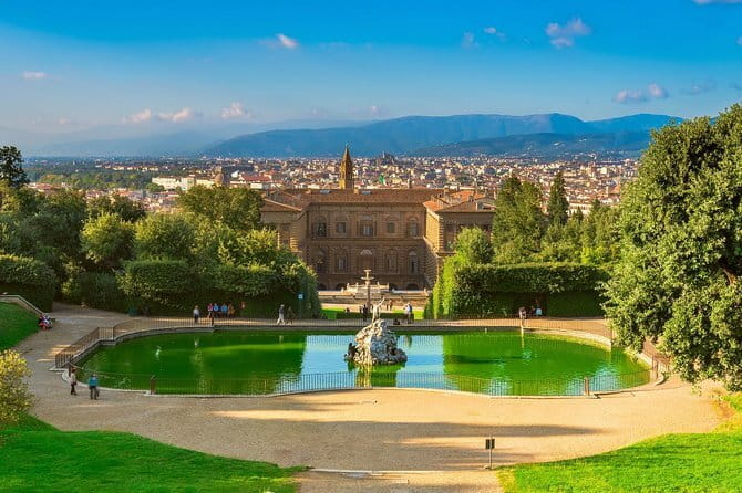 Pitti Palace and Palatina Gallery - Walking, stairs, and earphones: make comfort your superpower