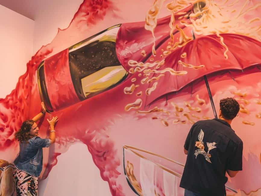 Porto: WOW Pink Palace Entry Ticket & Tasting - FAQ