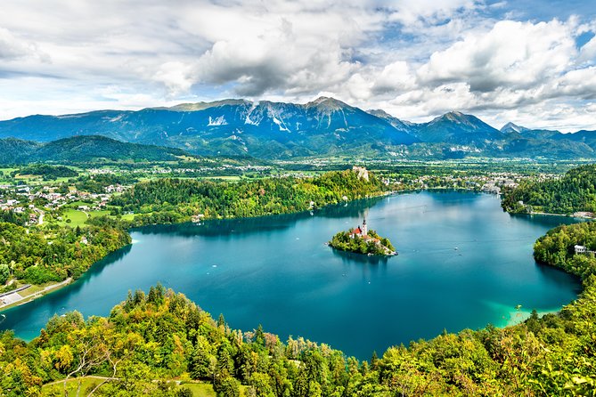 Postojna cave, Predjama castle and Lake bled from Ljubljana - Key things to know before you go