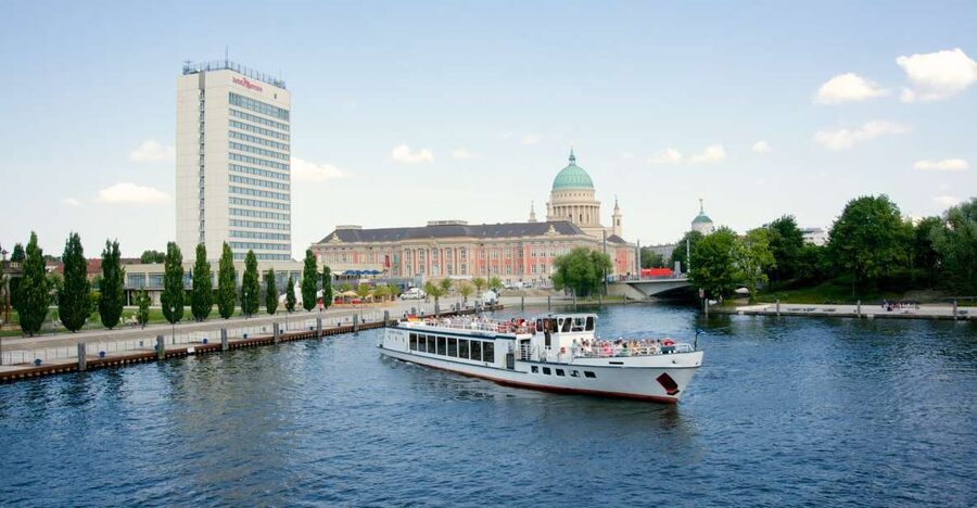Potsdam: Palace Tour by Boat - Babelsberg Park and the Prussian showpiece lineup