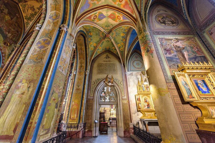Prague: 2.5-Hour Vyšehrad Castle with Gorlice & Tickets - Vyšehrad Cemetery: Czech Culture’s Who’s Who in Stone and Silence