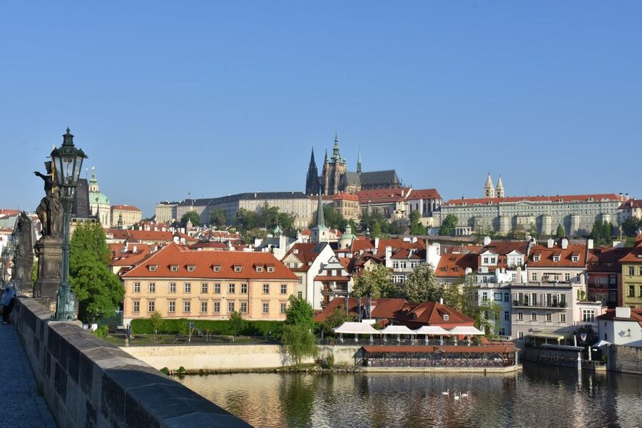 Prague Castle: Admission Ticket With Transfer And Audioguide - Meeting GET PRAGUE GUIDE: Fast Start, Clear Game Plan
