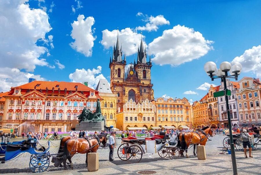 Prague: Castle and Jewish Quarter Tour - Josefov Jewish Quarter Stop: Meaning Comes From the Stories