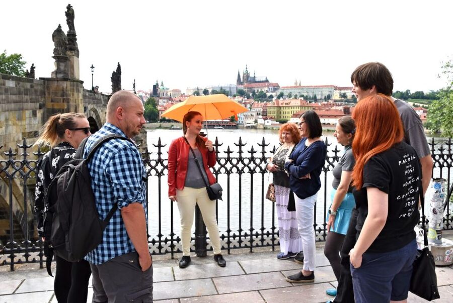 Prague: Castle and Jewish Quarter Tour - Old Town Square and the Astronomical Clock Moment