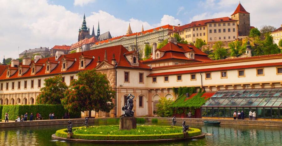 Prague Castle & Castle District: 2-Hour Guided Tour - Should you book this Prague Castle & Castle District tour?