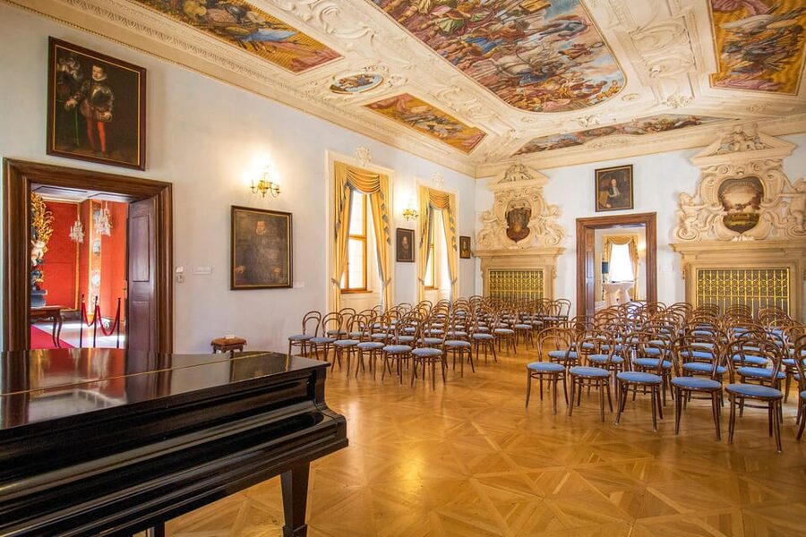 Prague Castle: Midday Classical Concert at Lobkowicz Palace - Where you go: Lobkowicz Palace meeting point inside the castle complex