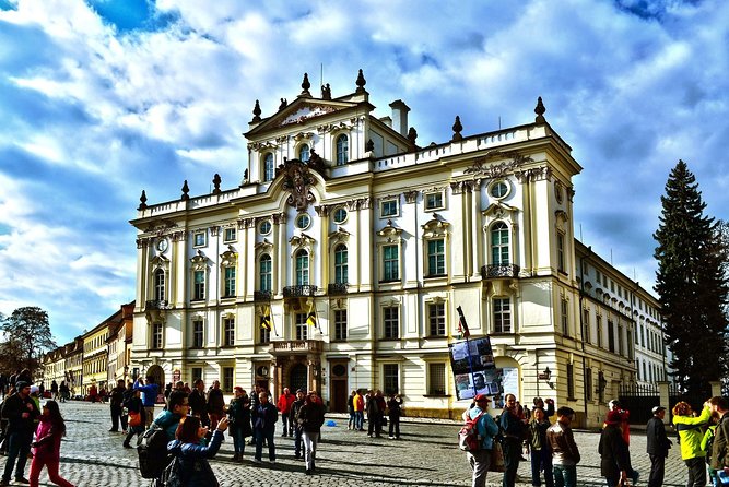 Prague Castle Walking Tour - Charles Bridge Finish: Smart Timing for More Old Town Walking