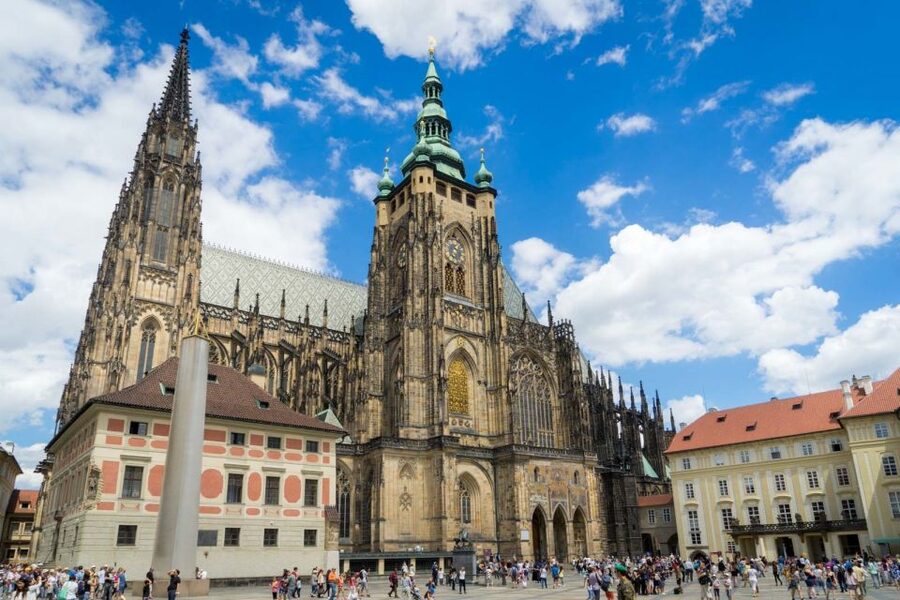 Prague: Full-Day Old Town, River Cruise & Prague Castle Tour - Jewish Quarter Stops: A Different Side of Prague