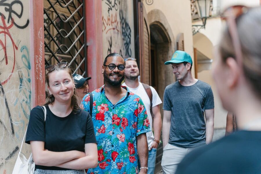 Prague: Full-Day Old Town, River Cruise & Prague Castle Tour - Guide Style Matters: From Matyas to Victoria and Beyond