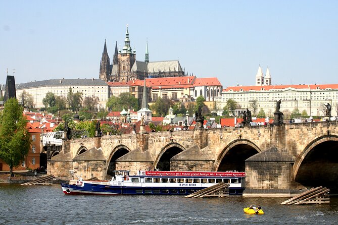 Prague: Grand City Tour with Bus, Castle exteriors & River Cruise - Key things I think you’ll notice right away