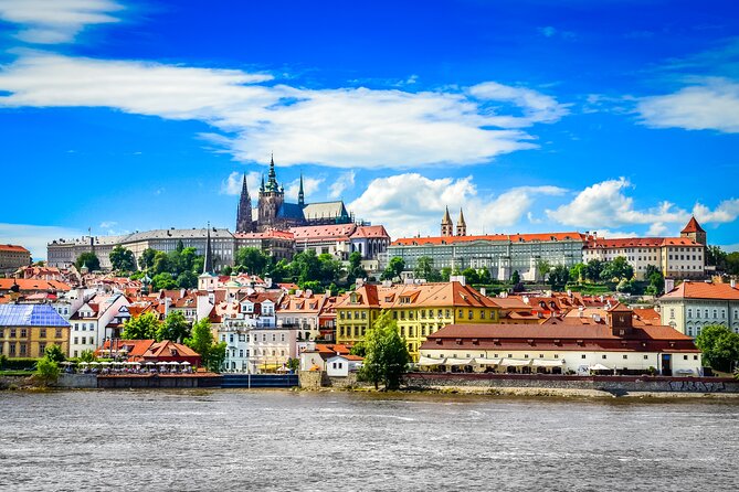 Prague: Grand City Tour with Bus, Castle exteriors & River Cruise - Walking Time, Group Size, and Practical Tips