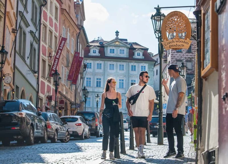 Prague: Old Town, Prague Castle & River Cruise Day Tour - How this Prague 3-in-1 day actually saves you time
