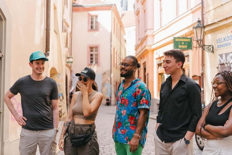 Prague: Old Town, Prague Castle & River Cruise Day Tour - Should you book? My practical take