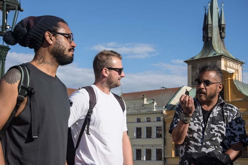 Prague: Old Town, Prague Castle & River Cruise Day Tour - The lunch break window: use it to avoid wasting the best time