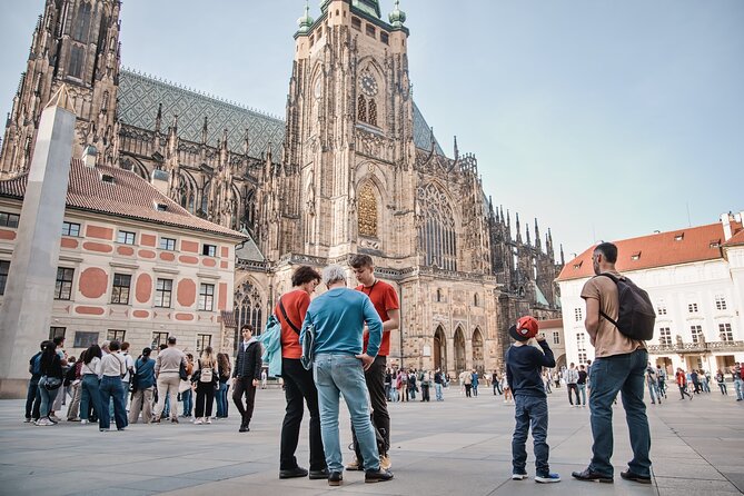 Prague Old Town, River Cruise and Prague Castle Sightseeing Tour Including Lunch - Old Town Landmarks: From the Astronomical Clock to Gothic and Cubist Prague