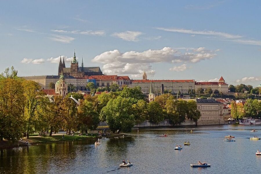Prague: Prague Castle and Lobkowicz Palace Entry Tickets - Lobkowicz Palace Audio Tour: Mozart and Beethoven Manuscripts in 22 Art-Filled Rooms