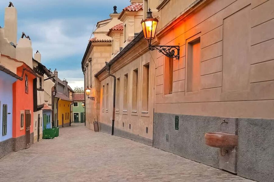 Prague: Prague Castle Skip-the-Line Ticket with Audioguide - Where the Experience Can Fray: Tickets, App Setup, and Headphone Reality