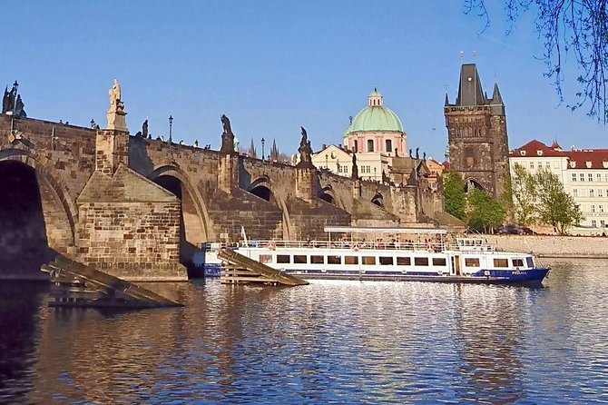Prague Private Custom Full-Day Tour: Prague Castle and Old Town - Prague Jewish Quarter and Obecní dům: two architectural detours