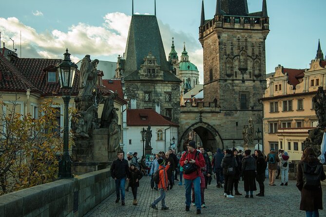 Prague Walking Tour in German: Old Town and Prague Castle - Value at $32.56: Why This Price Can Make Sense