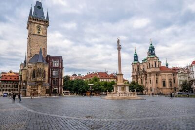 Prague Walking Tour of Old Town, Charles Bridge and Prague Castle - Old Town Hall and the Astronomical Clock: Legends you can actually remember