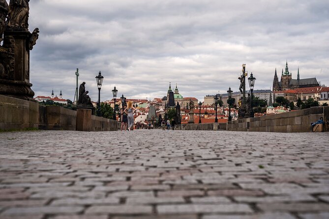 Prague Walking Tour of Old Town, Charles Bridge and Prague Castle - Pacing, comfort, and why morning matters in Prague