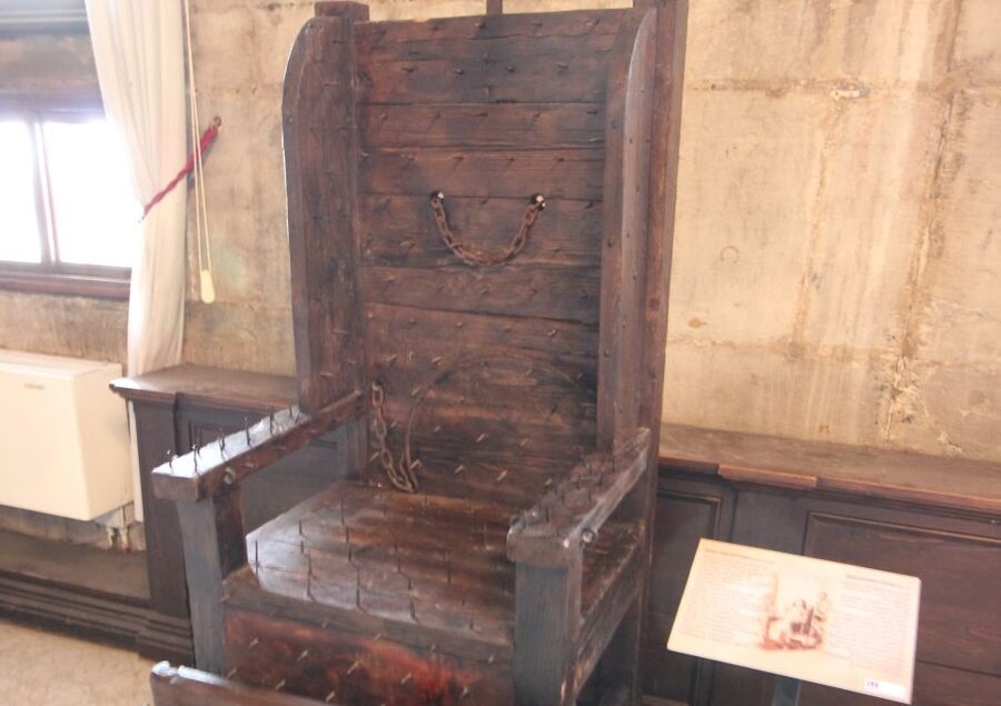 Prisons' Palace: Maleficia, Inquistion torture tools - Casanova in the palace story: why his name is included