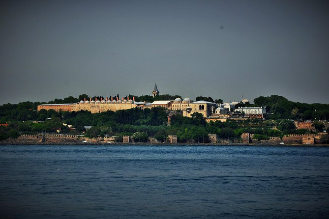 Private 5-6h: Topkapi + Hagia Sophia + Blue Mosque + Grand Bazaar - Meeting point by the Basilica Cistern area (and how the route ends)