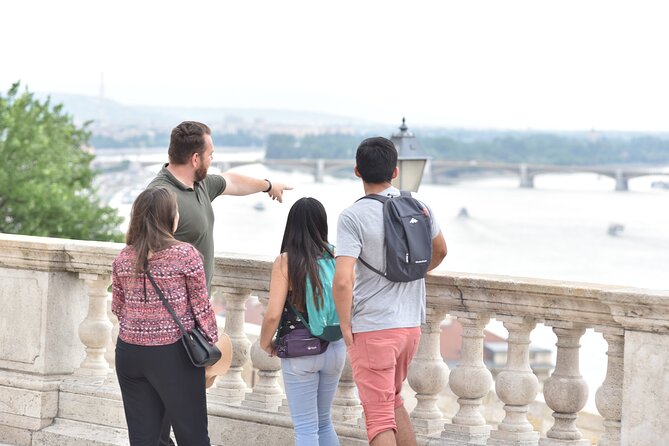 Private Buda Castle Walking Tour with Cake and Matthias Church - Coffee, tea, and cake/snacks: the break that keeps people smiling