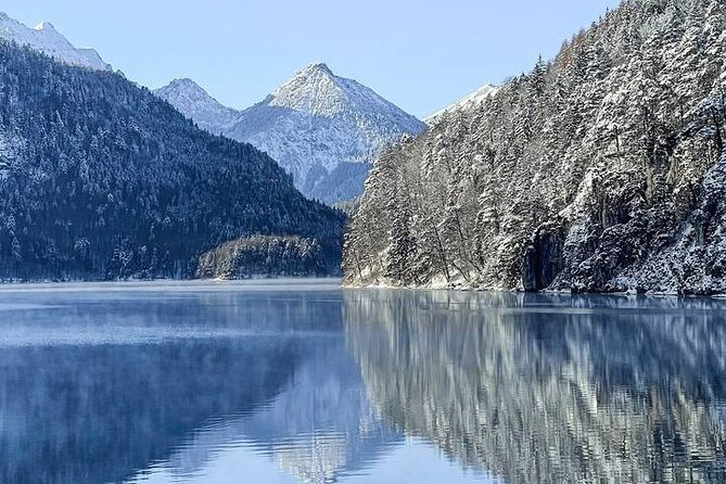 Private Full-Day Tour of Neuschwanstein Castle from Innsbruck - Zugspitze and Blindsee: for the glacier mountain mood