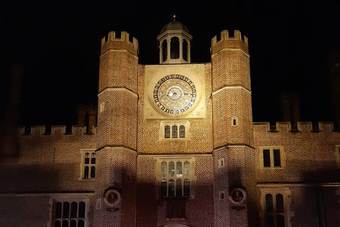 Private Guided Tour Secrets of the Six Wives Hampton Court Palace - Tudor State Apartments: Where Power Looks Like Furniture