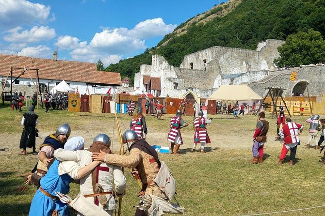 Private Guided Tour to Szentendre & Visegrád Castle (Danube Bend) - Should you book this Danube Bend private tour?