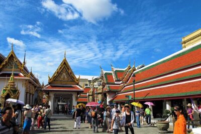 Private Half-Day Bangkok City Tour with The Grand Palace - Wat Phra Kaew: Emerald Buddha Time in the Palace Grounds