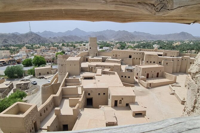 Private Historical Tour - Nizwa Fort - Nizwa Souq - Bahla Fort - Jabreen Castle - Nizwa Fort: Museum Rooms, Defense Walls, and Mountain Views