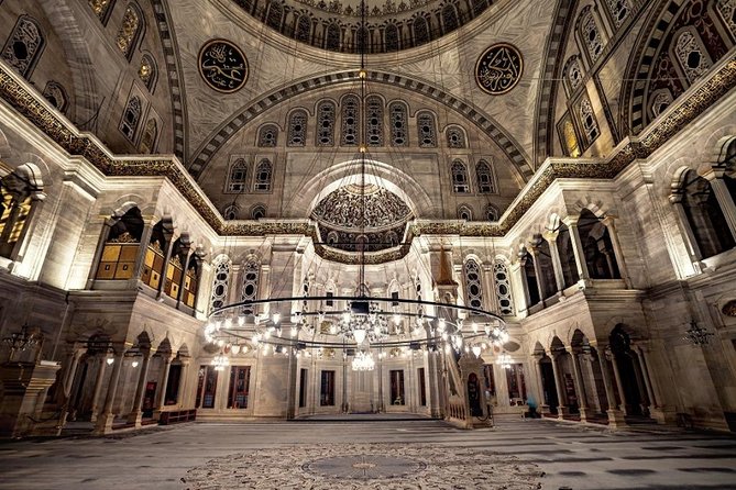 Private Istanbul Sightseeing Tour - Hagia Sophia: mosaics, scale, and the building that kept changing