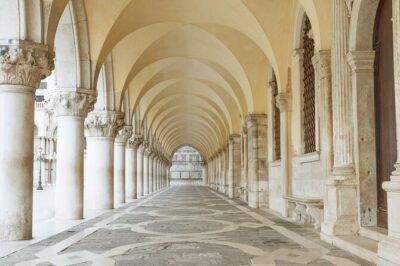 Private or Semi Doge's Palace & Saint Mark's Basilica Guided Tour - Entering St. Mark’s Basilica without the slow queue