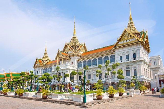 Private Tour: Bangkok's Grand Palace Complex and Wat Phra Kaew - Stop 2: The Grand Palace halls and the Thai-European mix that makes it feel unreal