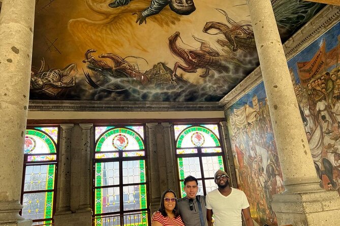 PRIVATE Tour Chapultepec Castle - Murals, symbolism, and the art you shouldn’t skip
