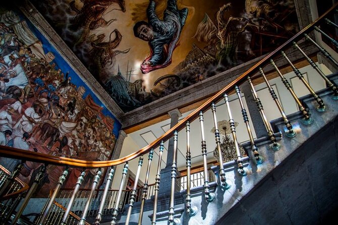 PRIVATE Tour Chapultepec Castle - How long it takes, and how the pace keeps your brain engaged