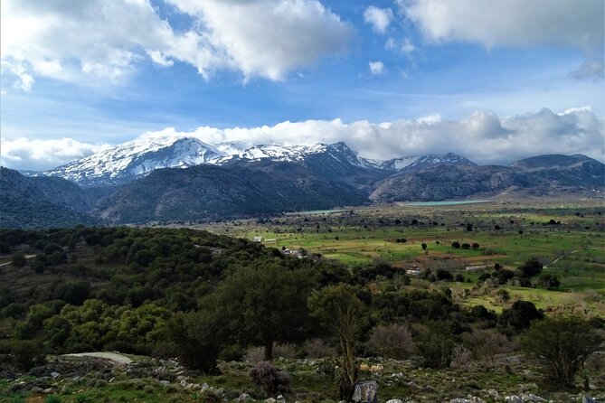 Private Tour-Knossos Palace Zeus Cave Olive Oil Mill & Wine - Windmills of Lasithi Plateau: photos, yes, but also meaning