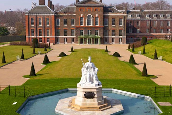 Private Tour: Royal High Tea At Kensington Palace Gardens - What you eat: sandwiches, scones, and the cakes to plan for