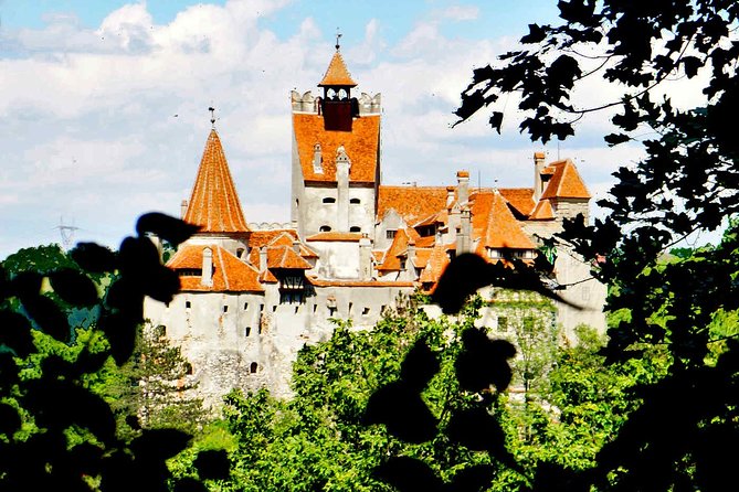 Private Tour to Dracula's Castle, Peles Castle from Bucharest - Peles Castle: Royal Summer Residence and a Guide in the Rooms