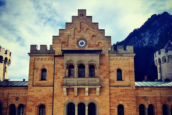 Private Tour to Neuschwanstein Castle & Linderhof from Munich - Linderhof Castle: small palace, big details—and a grotto question