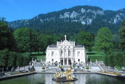 Private Tour to Neuschwanstein Castle & Linderhof from Munich - Neuschwanstein Castle: King Ludwig’s dream, plus real-world stairs
