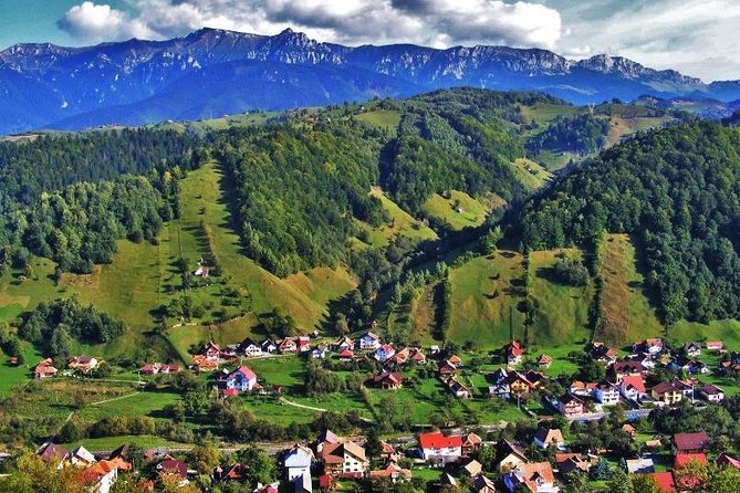 Private Tour: Transylvanian Castles and Brasov's Medieval Old Town - Black Church in Brasov: the one stop that turns the town real
