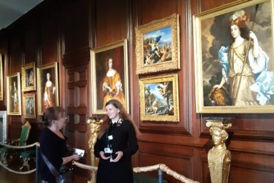 Private tour with an accredited expert guide Hampton Court Palace - Starting at the Tudor Gatehouse: the mood changes fast
