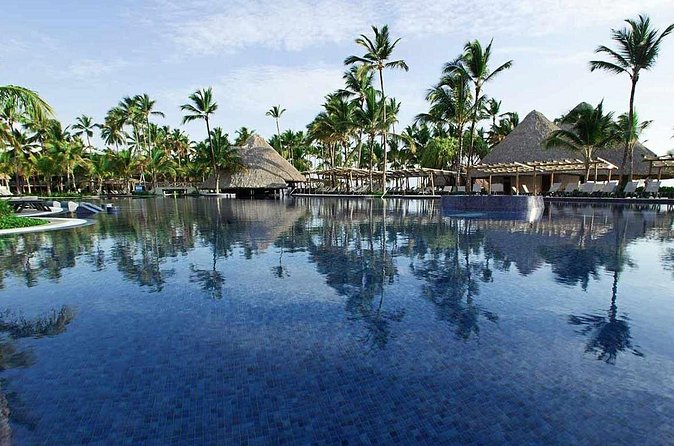 Private Transfer Punta Cana Airport to/from Barcelo Bavaro Palace - Hotel Lobby Pickup for Your Return to PUJ